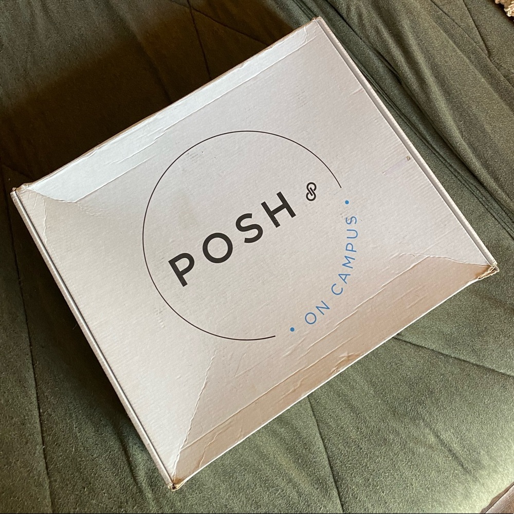 Poshmark Merchandise Kit